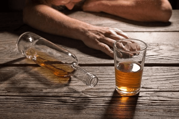 Nghiện rượu: Khái niệm, nguyên nhân và những hậu quả khôn lường