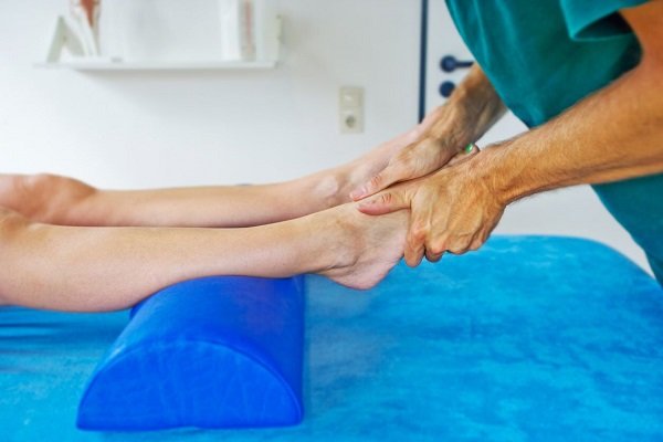 Gãy xương bàn chân: Những kiến thức cơ bản cần biết