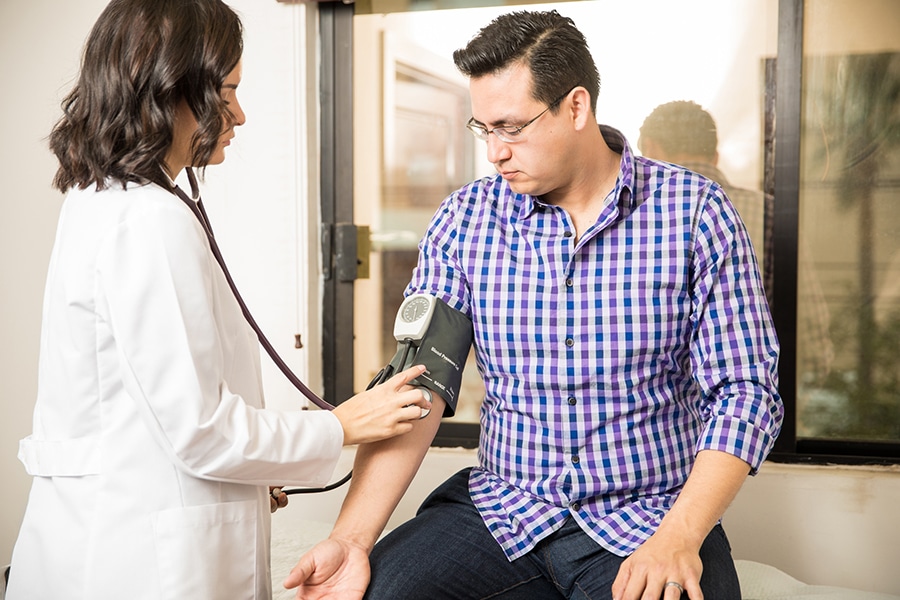 Bác sĩ trả lời: Uống thuốc huyết áp có ảnh hưởng sinh lý không?