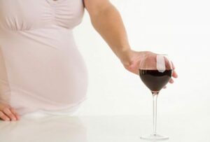 Hội chứng rượu bào thai và những điều bạn nên biết