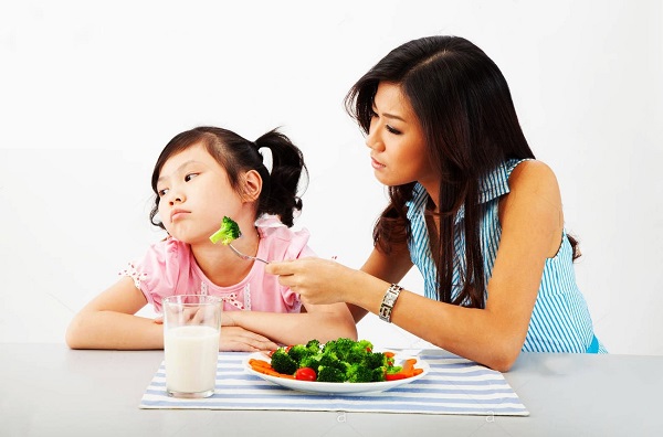 Trẻ biếng ăn và chế độ dinh dưỡng mà bố mẹ cần biết