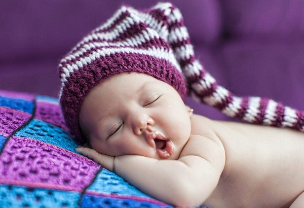 Ngủ ngáy ở trẻ sơ sinh có đáng lo ngại?