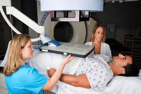 Vai trò của xạ trị ung thư tuyến giáp trong quá trình điều trị